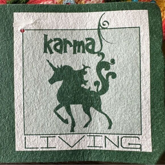 The Farmhouse Floral Embroidered Velvet Coin Purse Coral - Picture 4 of 7